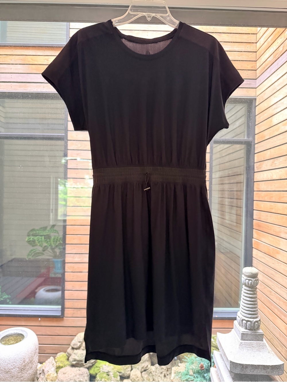 lululemon athletica Black Short-Sleeve Elastic-Waist Dress